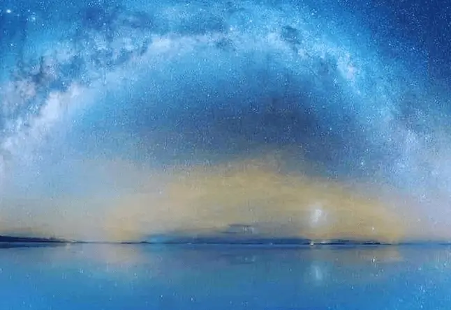 uyuni sunrise over the salt flat tour